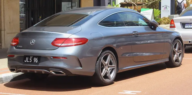 Mercedes-Benz C-Serisi - 2