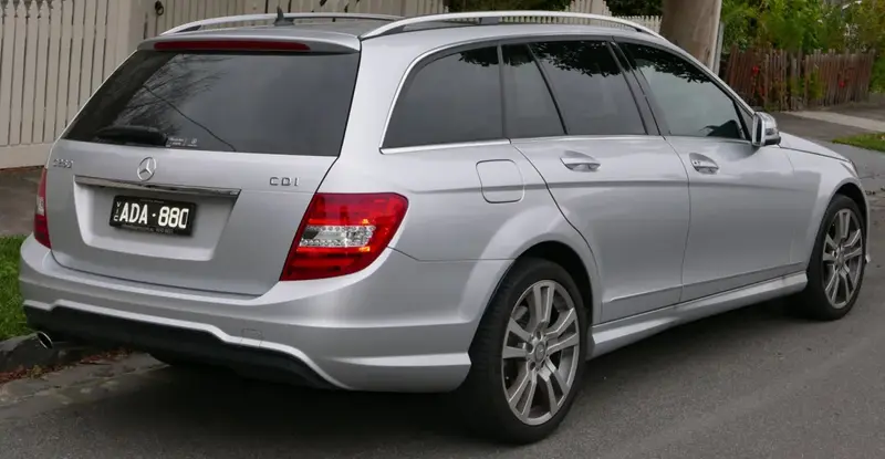 Mercedes-Benz C-Serisi - 2