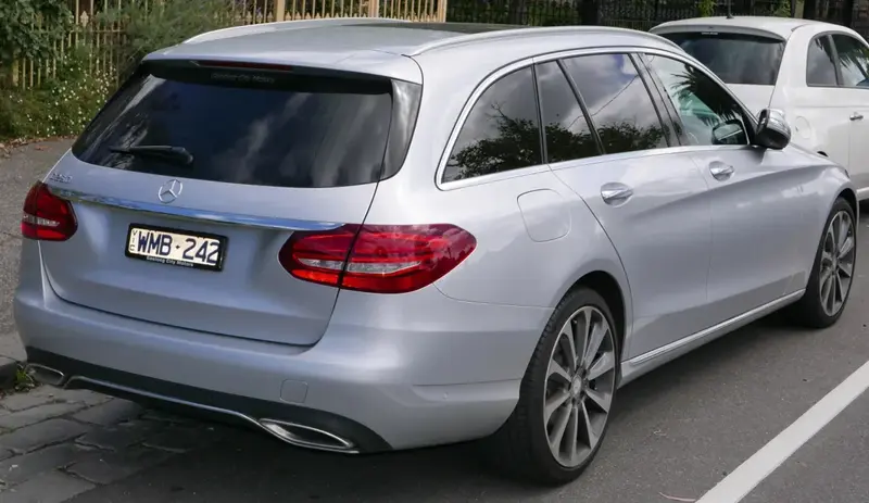 Mercedes-Benz C-Serisi - 2