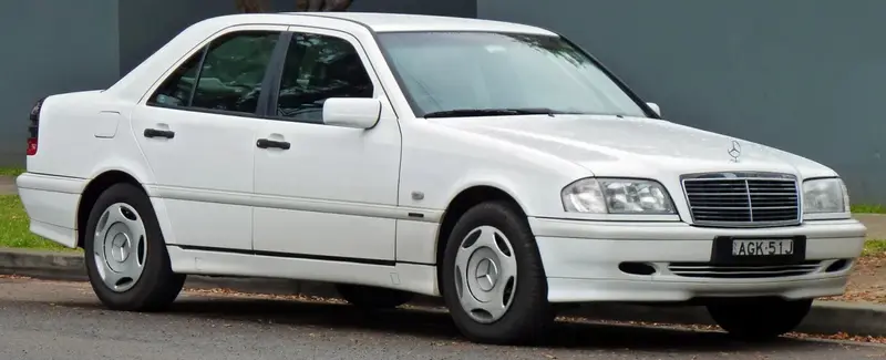 Mercedes-Benz C-Serisi - 2