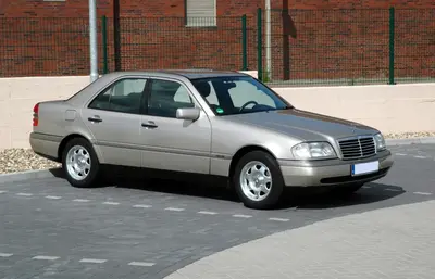Mercedes-Benz C-Serisi C-Serisi (W202)