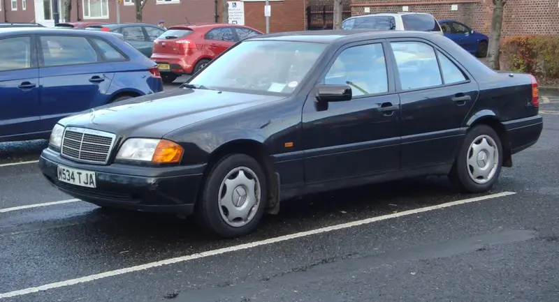 Mercedes-Benz C-Serisi - 3