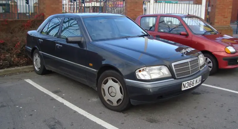 Mercedes-Benz C-Serisi - 4