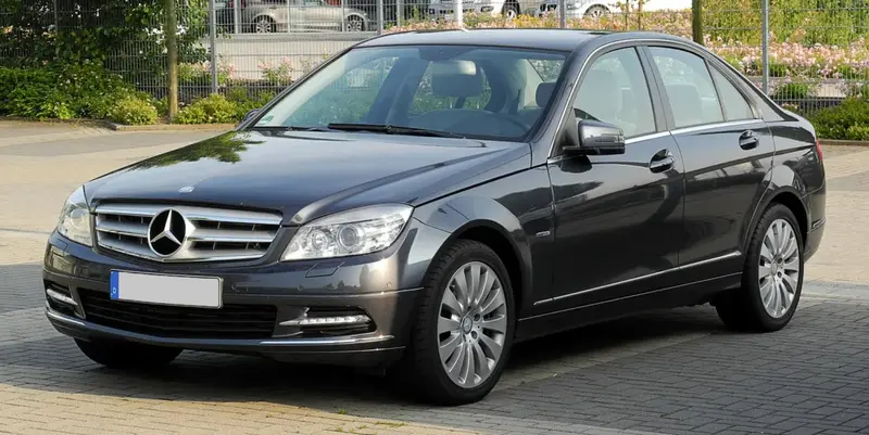 Mercedes-Benz C-Serisi - 3