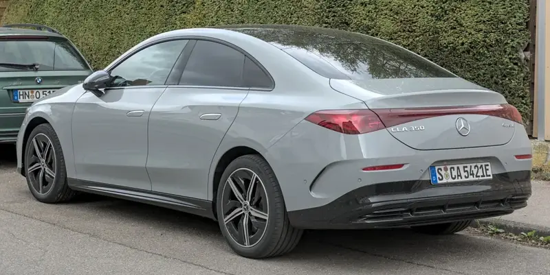 Mercedes-Benz CLA - 2