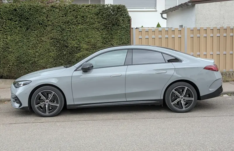 Mercedes-Benz CLA - 4