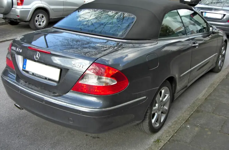 Mercedes-Benz CLK - 4