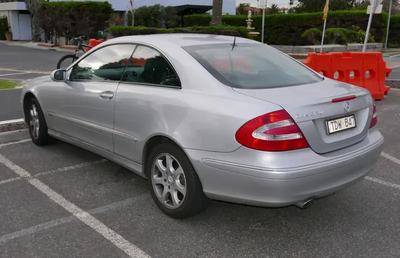 Mercedes-Benz CLK - 6