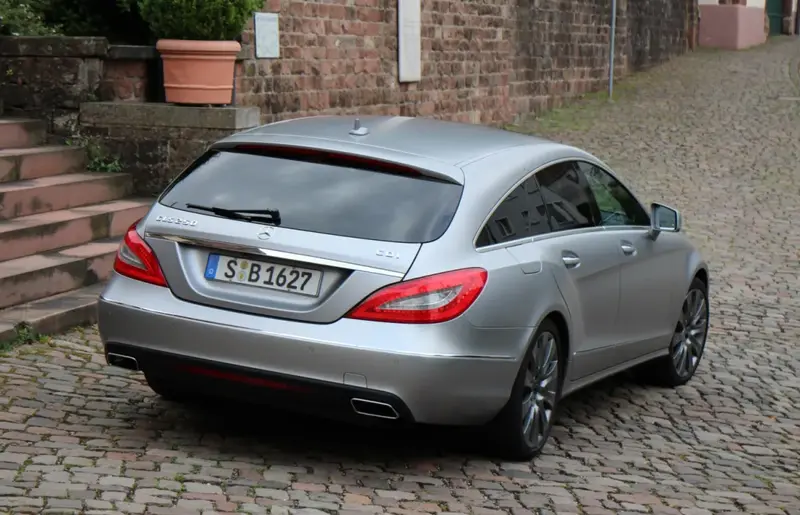 Mercedes-Benz CLS - 4