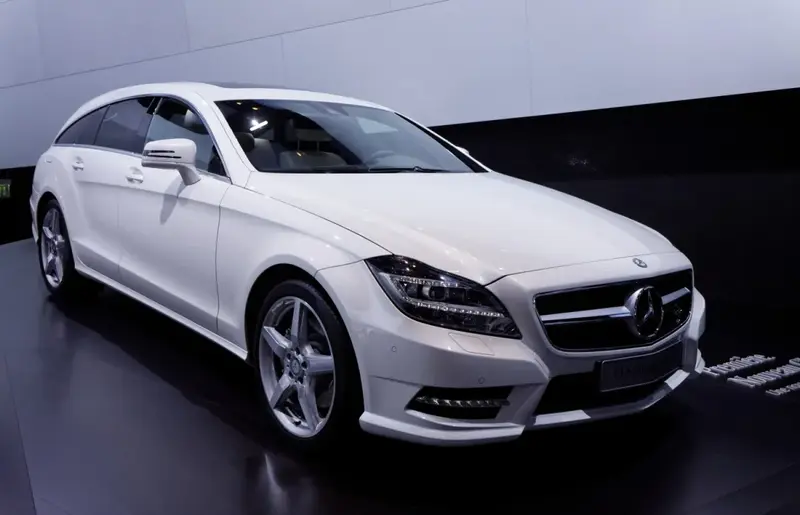 Mercedes-Benz CLS - 6