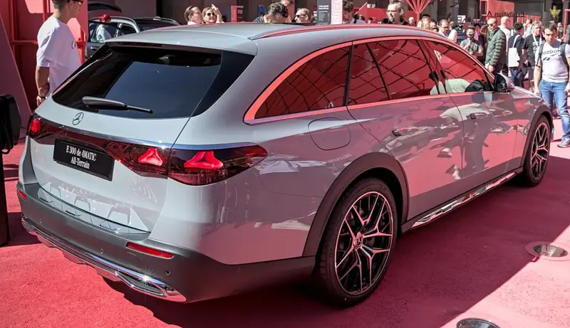 Mercedes-Benz E-Serisi - 3
