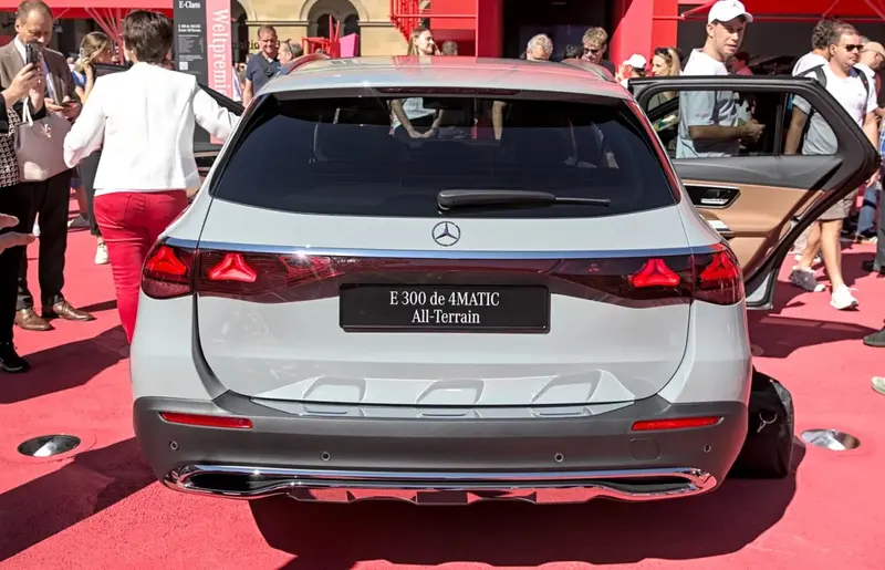 Mercedes-Benz E-Serisi - 4