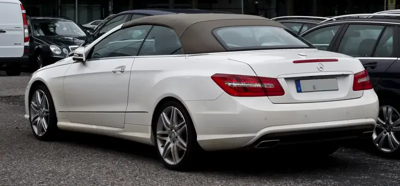 Mercedes-Benz E-Serisi - 4