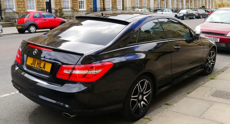 Mercedes-Benz E-Serisi - 4