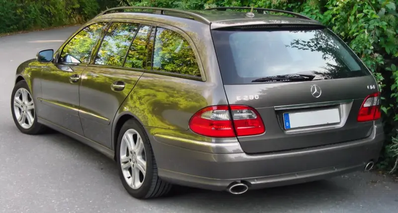 Mercedes-Benz E-Serisi - 2
