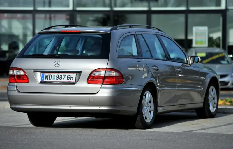 Mercedes-Benz E-Serisi - 4