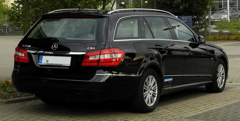 Mercedes-Benz E-Serisi - 4