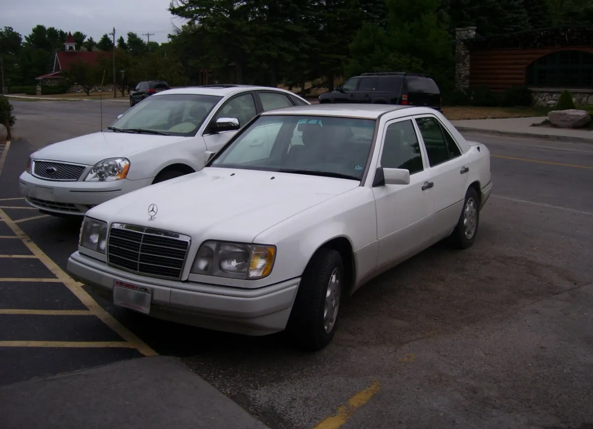 Mercedes-Benz 6