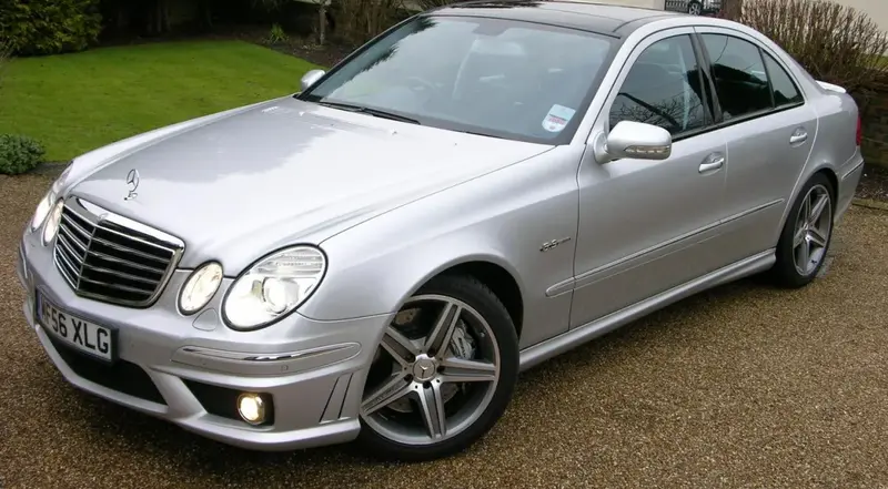 Mercedes-Benz E-Serisi - 2