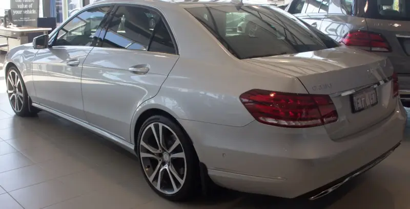 Mercedes-Benz E-Serisi - 6