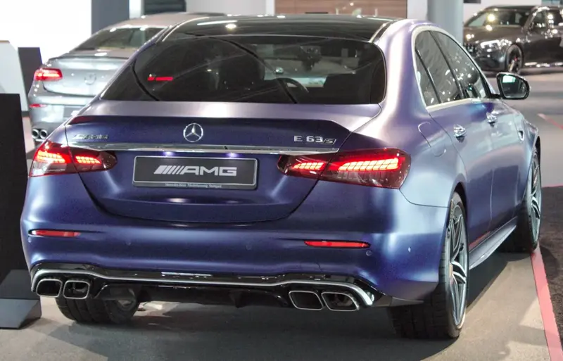 Mercedes-Benz E-Serisi - 2