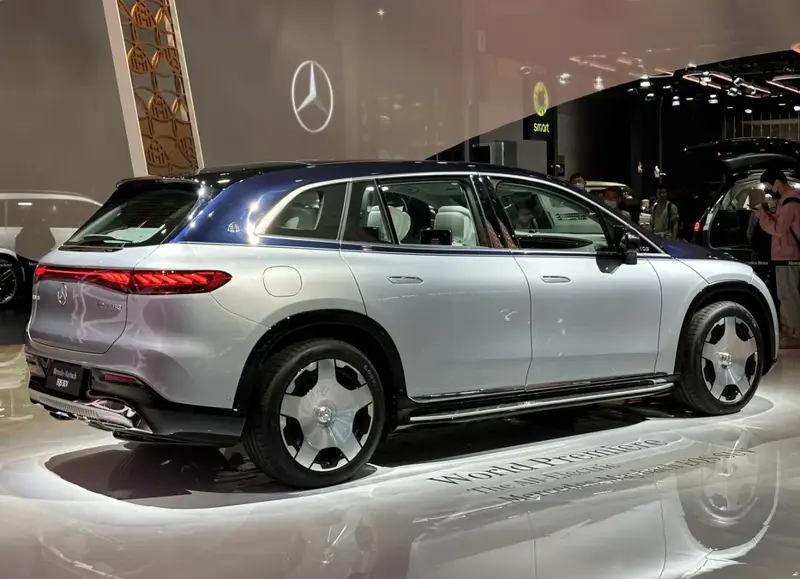 Mercedes-Benz EQS SUV - 5