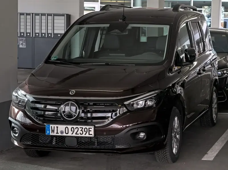 Mercedes-Benz EQT - 2