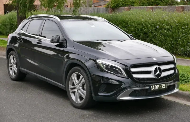 Mercedes-Benz GLA - 5