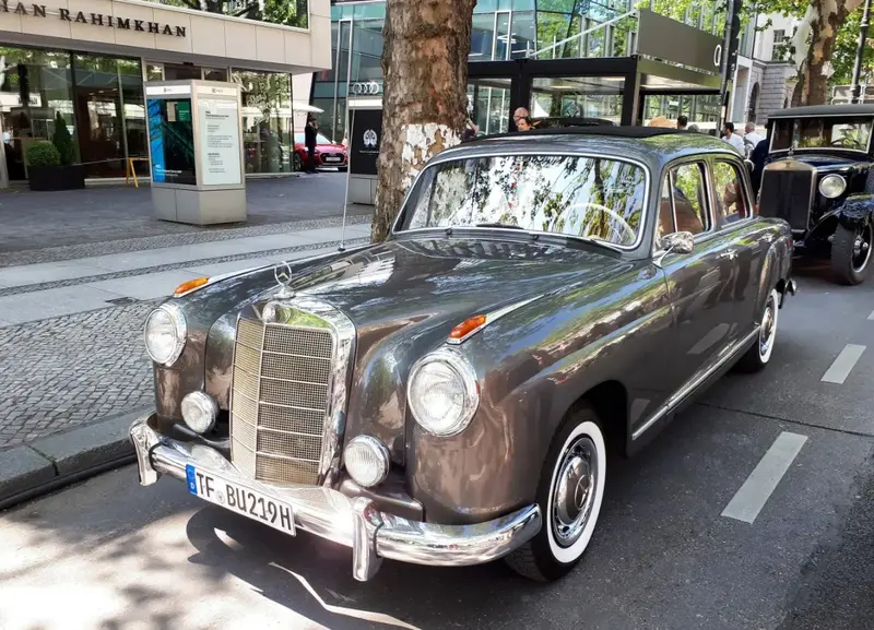 Mercedes-Benz Ponton - 3