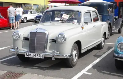 Mercedes-Benz Ponton W120 Sedan
