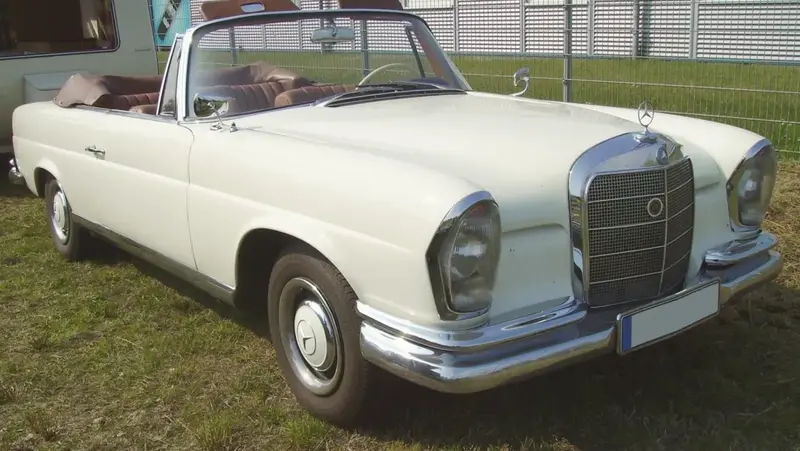 Mercedes-Benz Ponton - 2