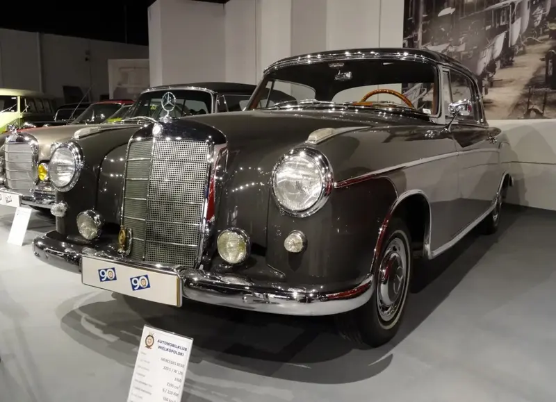 Mercedes-Benz Ponton - 2