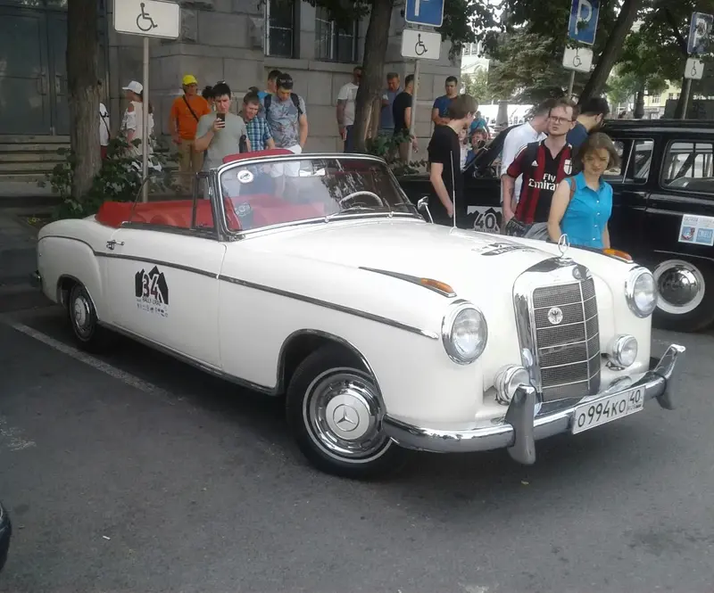 Mercedes-Benz Ponton - 4