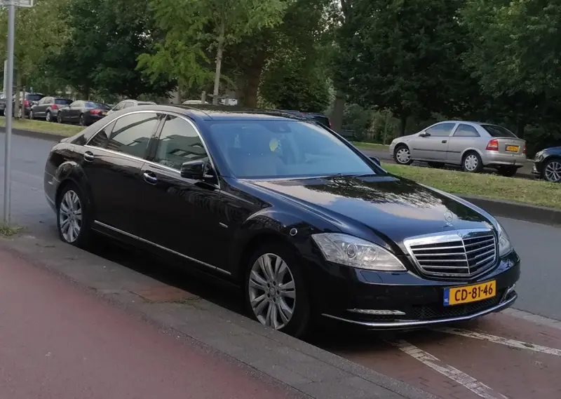 Mercedes-Benz S-Serisi - 2