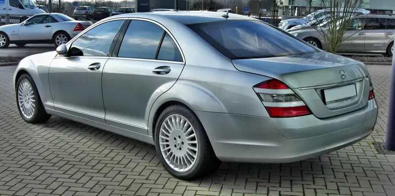 Mercedes-Benz S-Serisi - 2
