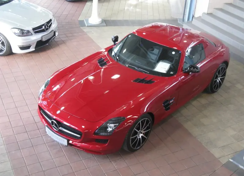 Mercedes-Benz SLS AMG - 4