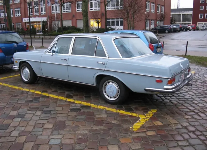 Mercedes-Benz W109 - 5