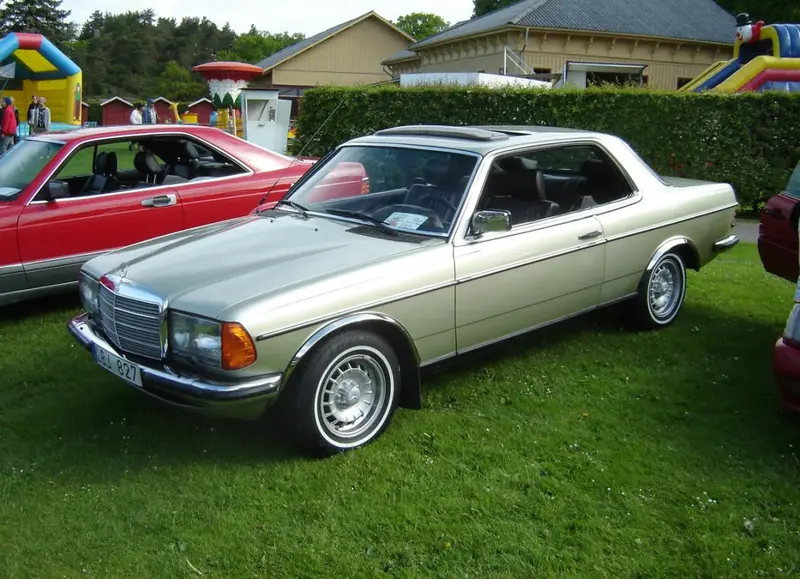 Mercedes-Benz W123 - 4