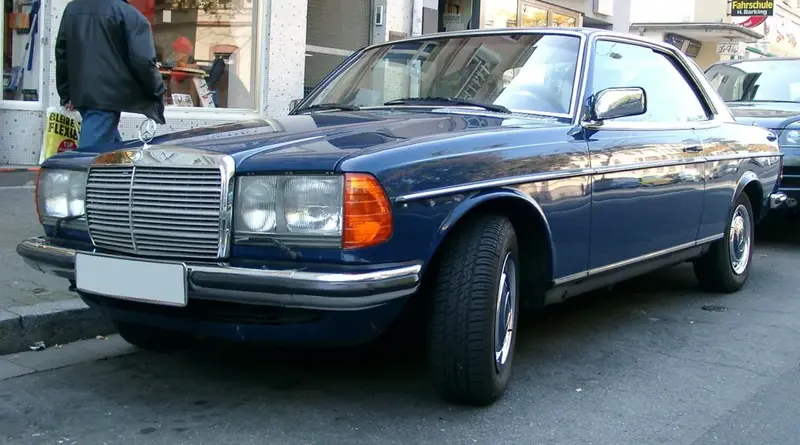 Mercedes-Benz W123 - 6