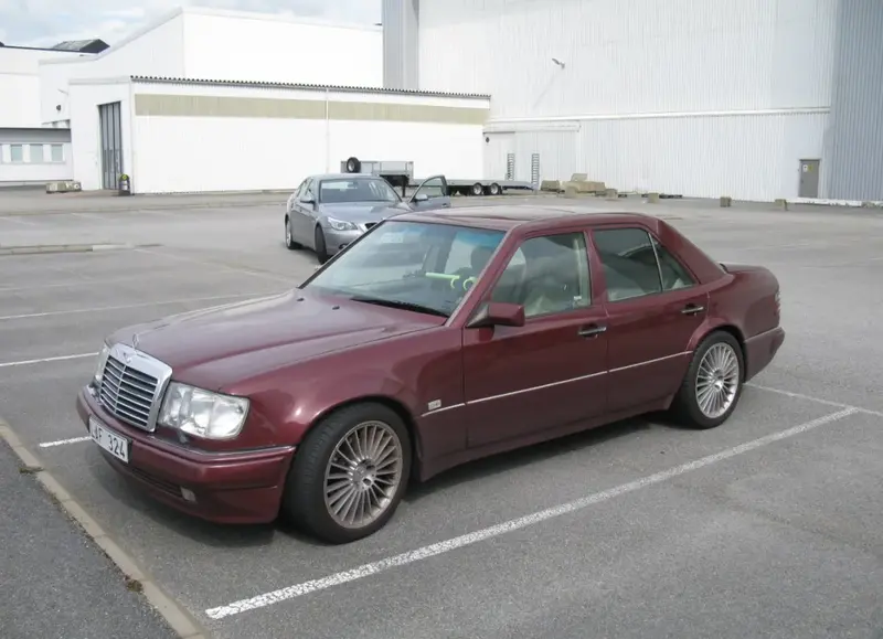 Mercedes-Benz W124 - 3