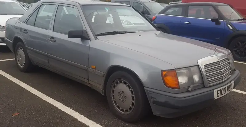 Mercedes-Benz W124 - 4