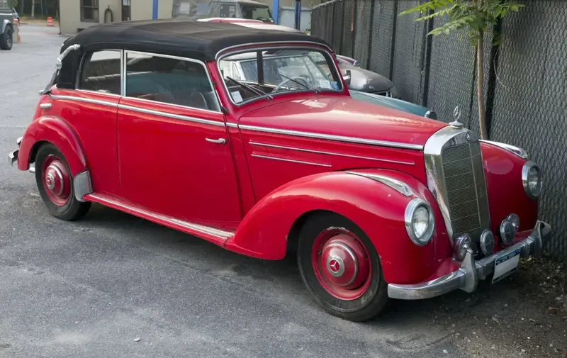 Mercedes-Benz W187 - 4