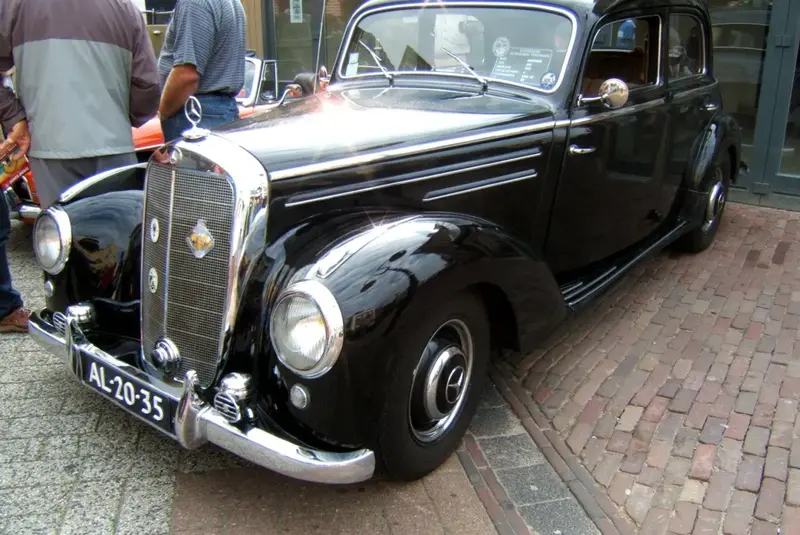 Mercedes-Benz W187 W187 Sedan