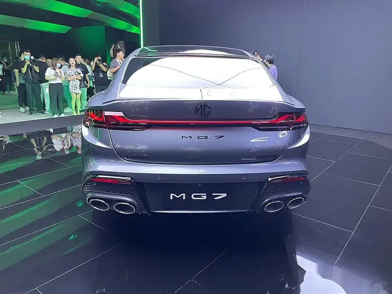 MG MG7 - 5
