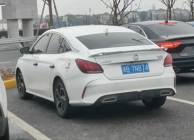 MG MG5 - 2