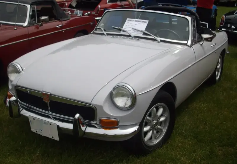 MG MGB - 4