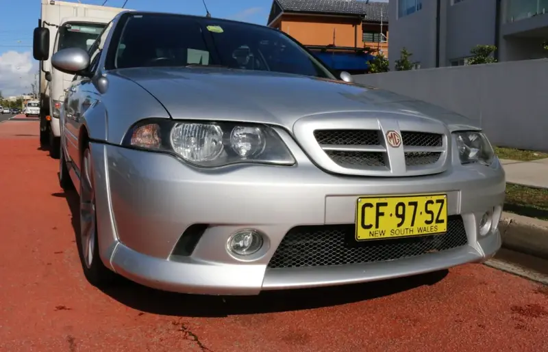 MG ZS - 5