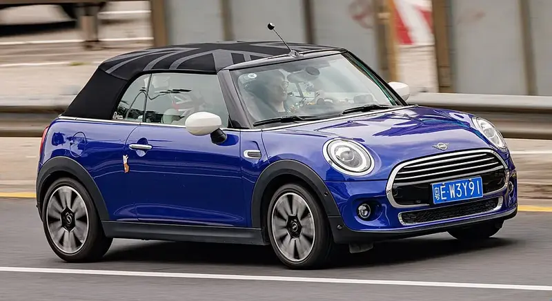 Mini Convertible - 5