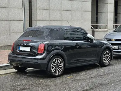 Mini Convertible Convertible (F67)