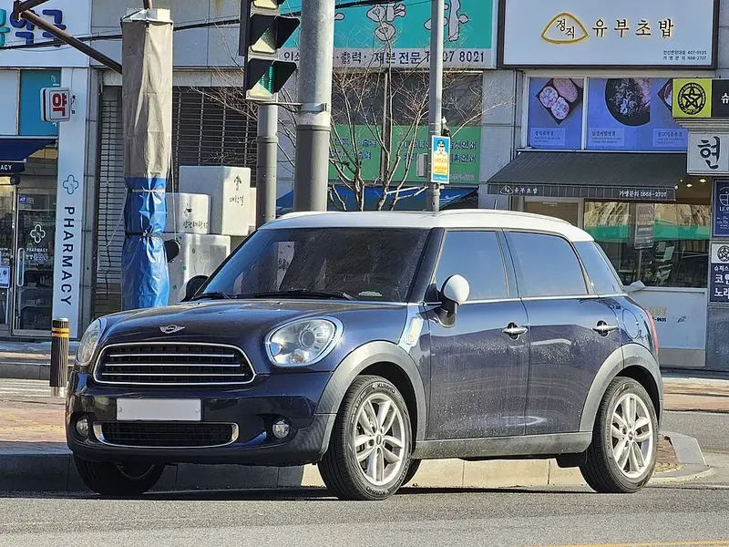 Mini Countryman - 3